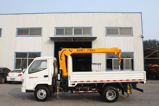 點擊查看詳細信息<br>標題：3噸國四隨車吊 閱讀次數(shù)：3369