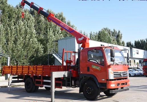 點擊查看詳細信息<br>標題：6.3噸東風隨車吊 閱讀次數(shù)：1848