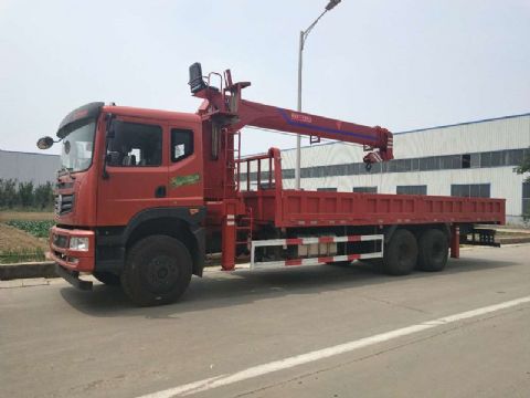點擊查看詳細信息<br>標題：12噸東風隨車吊 閱讀次數(shù)：1867