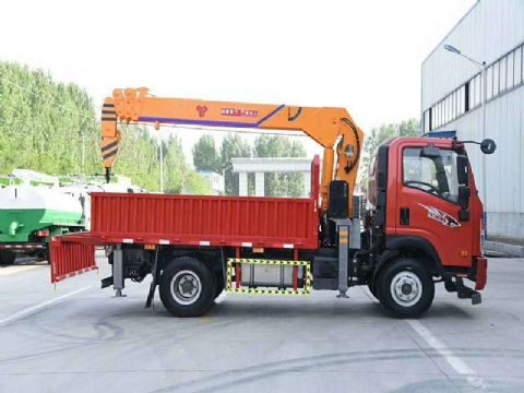 點(diǎn)擊查看詳細(xì)信息<br>標(biāo)題：4噸重汽王牌隨車吊 閱讀次數(shù)：2055
