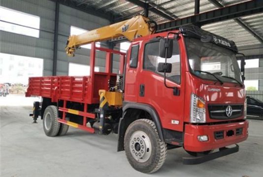 點(diǎn)擊查看詳細(xì)信息<br>標(biāo)題：5噸大運(yùn)隨車吊 閱讀次數(shù)：2164