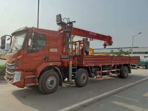 點(diǎn)擊查看詳細(xì)信息<br>標(biāo)題：柳汽前四后四隨車吊 閱讀次數(shù)：1997